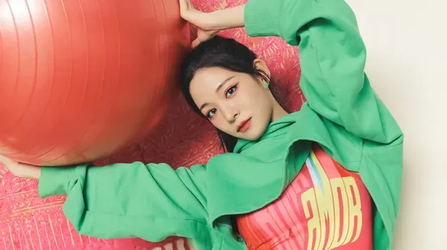 chaeyoung shl prvmys 9 - 'talk & talk' mv photoshoot hvrd