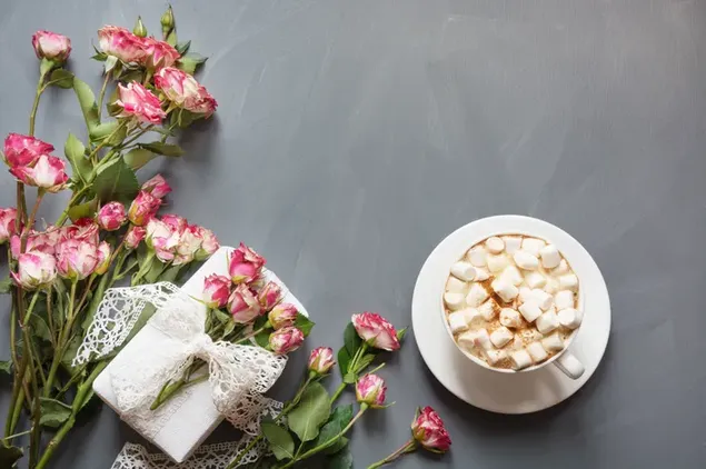 Gerakan manis, Mawar dan secangkir cokelat panas manis dengan Marshmallow unduhan