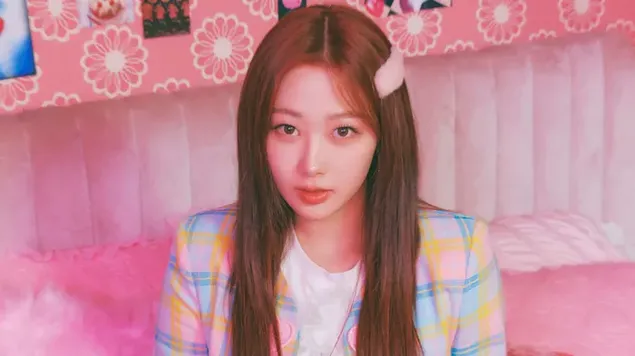 'Žizele' no Aespa | MV fotosesija “Dzīve ir pārāk īsa” (Meitenes | Albums) 4K fona tapete