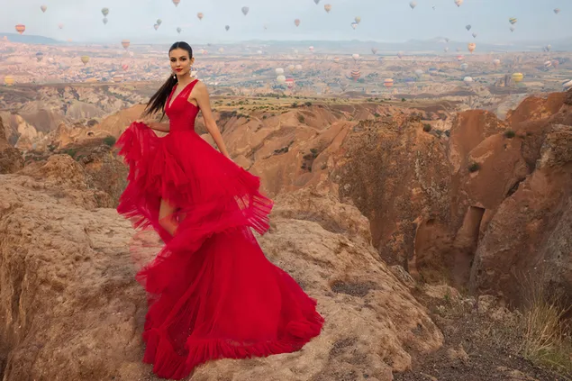 'ויקטוריה צדק' הזוהר | צילום מגזין Modeliste 4K טפט