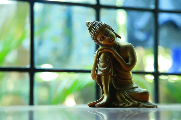 gold Buddha sitting statue photo download