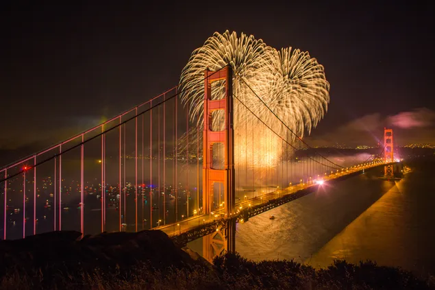 Golden Gate Bridge - Vuurwerkshow in San Francisco download