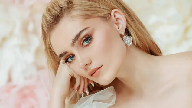 Selebritis Cantik 'Meg Donnelly' | Aktris Amerika 4K wallpaper