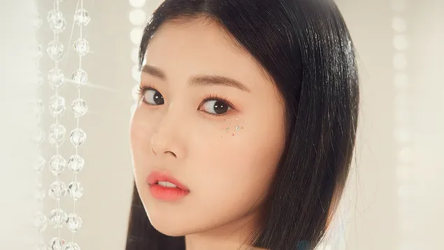 IZ*ONE(K팝 밴드)의 화려한 '혜원' 4K 배경화면