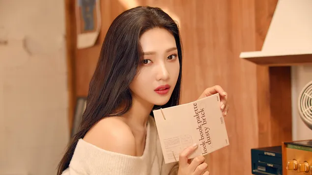 cudovito 'joy' iz red velvet v 'espoir autumn' photoshoot prenos