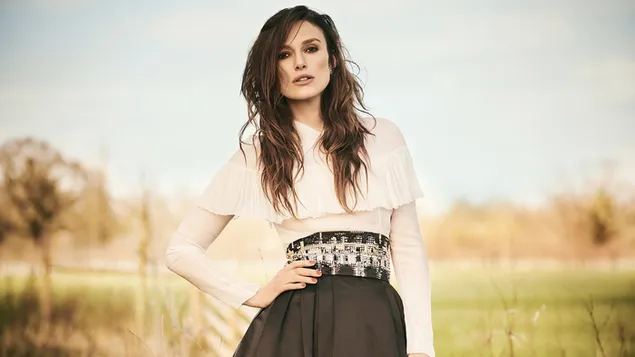 "کیرا نایتلی" زیبا در عکسبرداری هارپرز بازار کاغذدیواری  4K