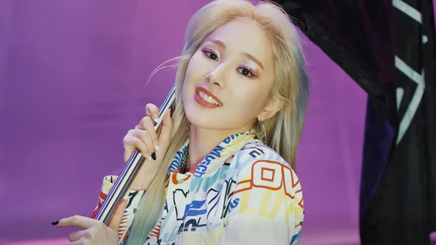 Lieliskā Mia filmā “Dun Dun” MV Shoot (2020) no Everglow [K-Pop Band] 4K fona tapete