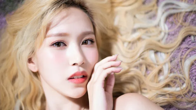 'More & More' 뮤직비디오(2020)의 화려한 미나 트와이스(K팝 밴드)의 촬영 4K 배경화면