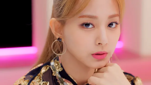 Hình nền Tzuyu lộng lẫy trong MV 'Fake & True' Shoot của Twice (K-Pop Band) 4K