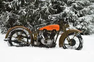 skvely harley davisson v zimni krajine stahnout