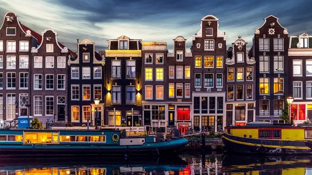 Hà Lan, thành phố Amsterdam, tòa nhà chung cư bê tông nâu