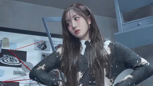 Һаевон из НМИКСКС (Кпоп бенд) у Лове Ме Лике Тһис МВ Сһоот (Екперго албум) 4K позадина