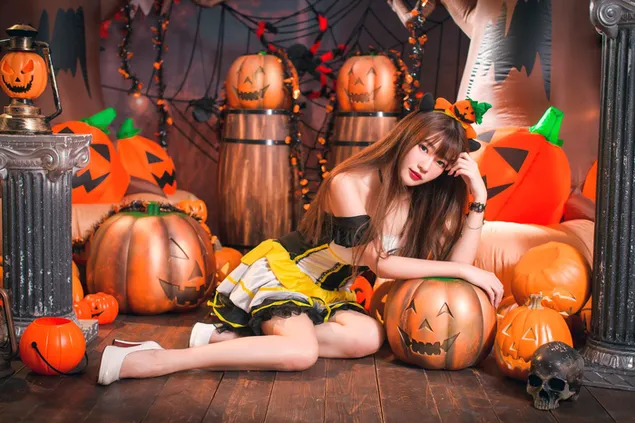Model Asia Halloween 2K kertas dinding