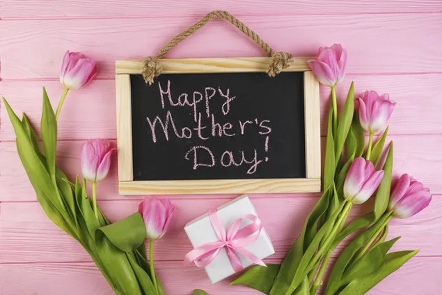 Happy Mother's Day Blackboard Note und Geschenkbox 4K Hintergrundbild