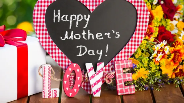 keimeno gia ten emera tes meteras se mauropinaka se skhema kardias kai stolidia dipla tou lepse