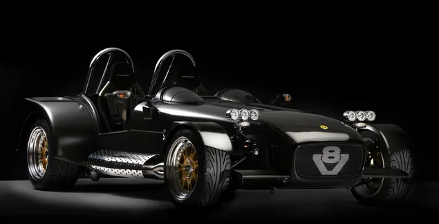 黒のv8レーシングカー
