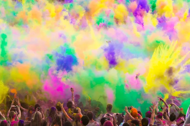 Orang perayaan Holi membaling cat serbuk dan meraikannya di Harvard South Asia Institute 2K kertas dinding