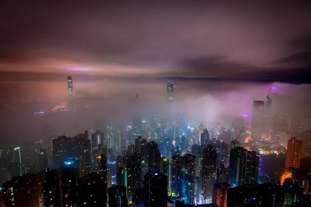 Hongkong in die wolke 4K muurpapier