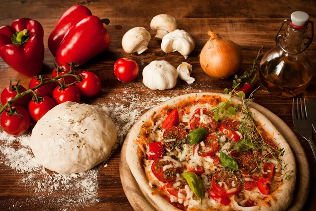 Ingrediente pentru pizza si o pizza bine gatita 4K imagine de fundal