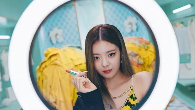 ITZY'den Lia 'LOCO' MV Photoshoot'ta (Albüm | Crazy in Love) 4K duvar kağıdı