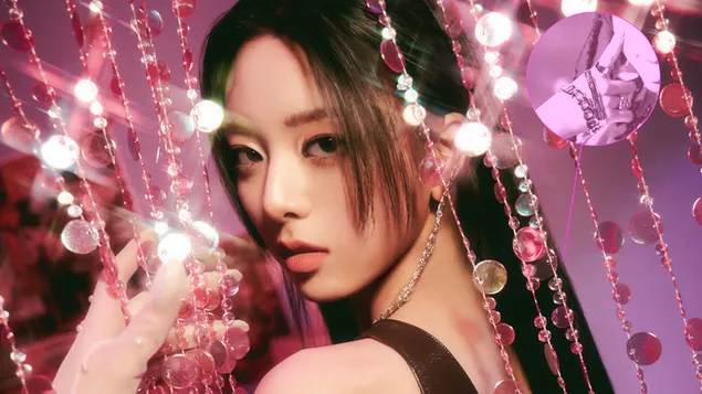 ITZY Yuna filme „Mafia in the Morning“ (Albumas – atspėk kas ~2021 m.) 4K ekrano užsklanda