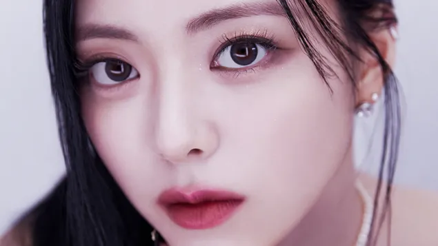 yuna itzy - lamhaigh albam kill my amhras (coincheap 4) ioslodail