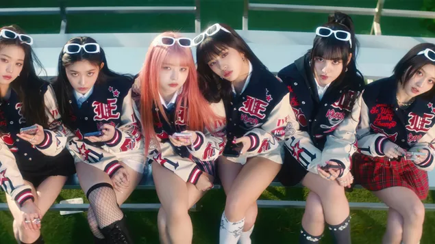 Ahli IVE (Kugiran Kpop) - Kitsch MV Shoot 4K kertas dinding