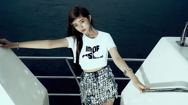 IVE's Rei | "بعد الإعجاب" MV التقطت الصور 4K خلفية