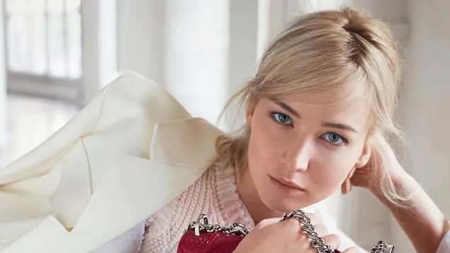 prezemete dzhenifer lorens: rusokosa amerikanska slavna lichnost