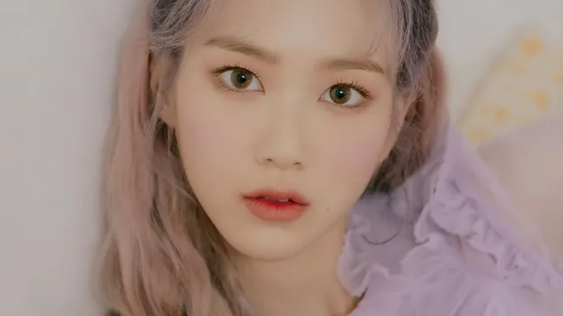 جیهو در فیلم "Dun Dun Dance" MV Shoot [2021] از "Oh My Girl" (گروه کی پاپ) کاغذدیواری  4K