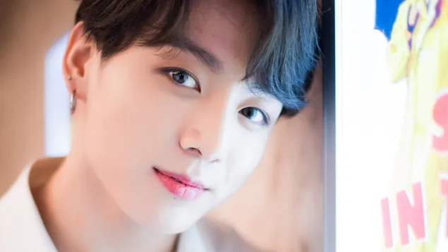 Jungkook a 'Boy With Luv' MV-ben (The Album) Shoot from BTS (Bangtan Boys) 4K háttérkép