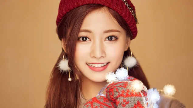 K-pop Band 'Twice' Tzuyu in 'Merry and Happy' MV download