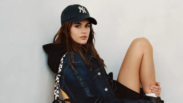 Kaia Gerber - DKNY Skiet 4K muurpapier