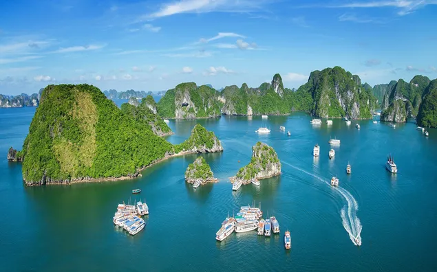 Kapal di Teluk Halong, Vietnam unduhan