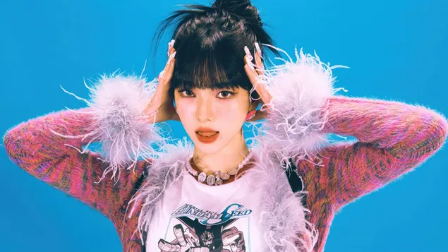 'Hot Mess' 뮤직비디오 촬영을 위해 에스파의 카리나가 등장 4K 배경화면