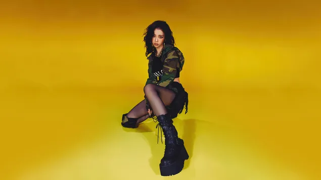 karina o aespa le haghaidh 'whiplash' mini album shoot ioslodail