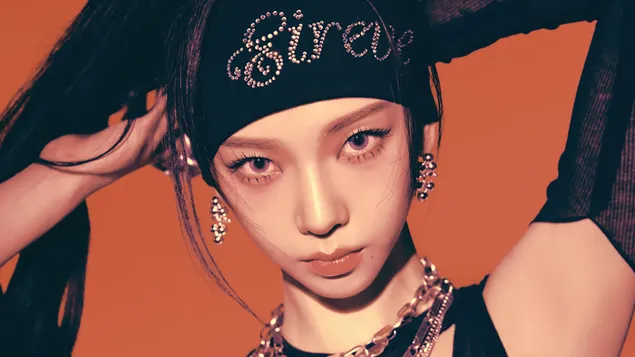 Taustakuva Karina Aespasta | 'Whiplash'-minialbumikuvaus 4K