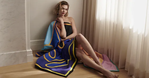 Karlie Kloss | Sensuele mannequin 4K achtergrond