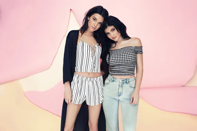 Kendall con Kylie | Colección Pacsun 4K fondo de pantalla
