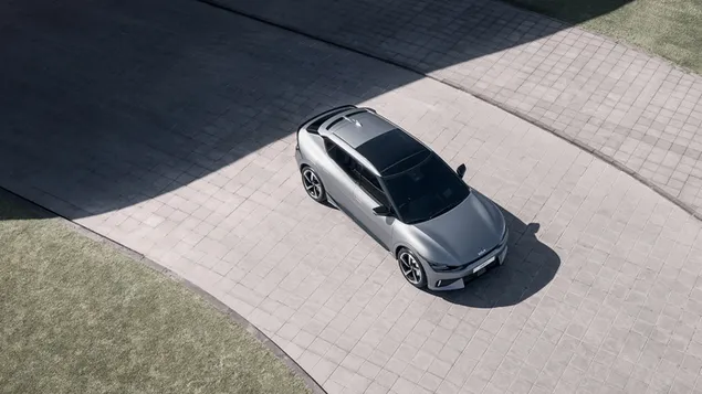 Taustakuva Kia EV6 GT 2022 harmaa väri ylhäältä 4K