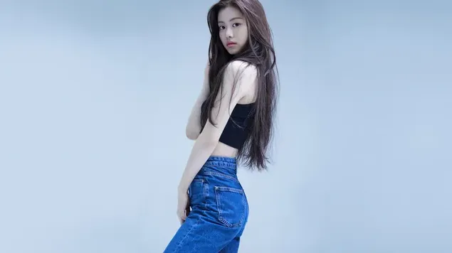 Kim Garam | Le Sserafim (Kpop Girls Group |) 8K tapet