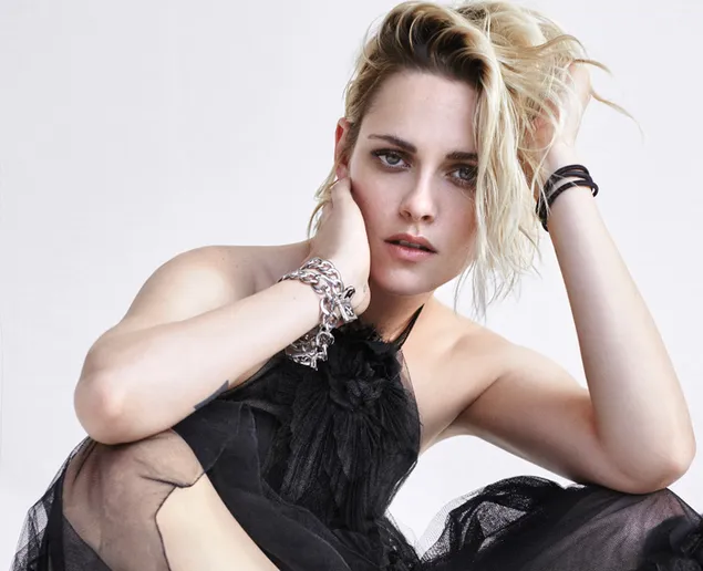 Kristen Stewart' in Elle Magazine Photoshoot 4K wallpaper download