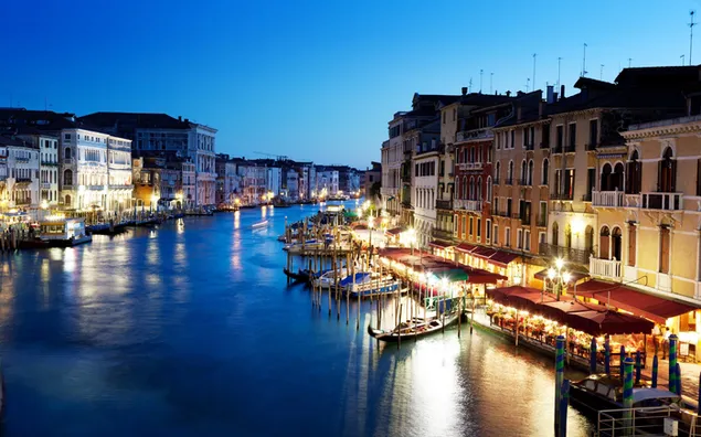 Lago de la ciudad de Venecia y vista turística