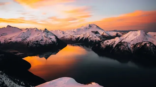 Lake garibaldi, Canada