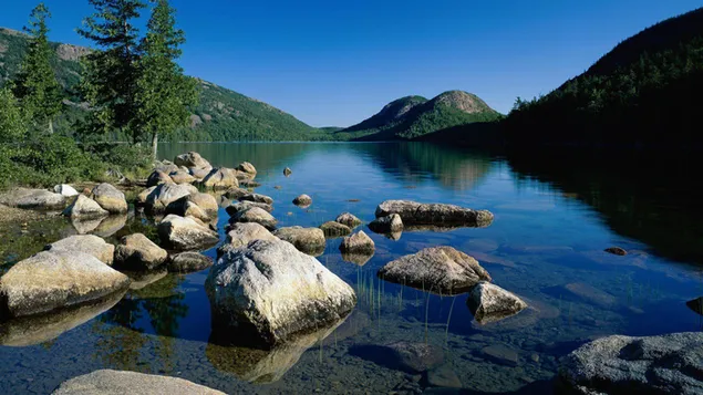 Lakeside mountain view in Acadia National Park HD wallpaper