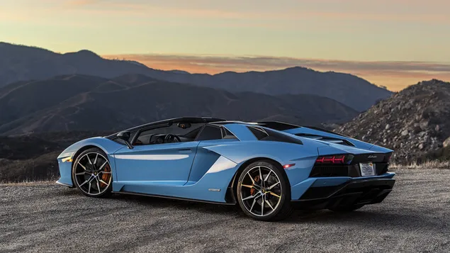 Muat turun Lamborghini Aventador S Biru Di Belakang