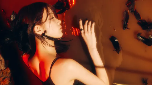 LE SSERAFIM's Kazuha - אלבום קל (Featherly Lotus Ver.) צילום 4K טפט