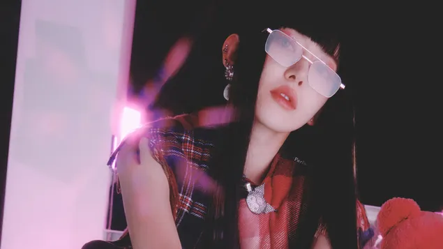 Sakura от LE SSERAFIM - Easy Album (Balmy Flex Ver.) Съемка 4K обои