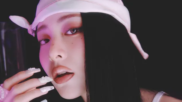 LE SSERAFIM's Yunjin | Rakam Album Mudah (Balmy Flex Ver.). 4K kertas dinding