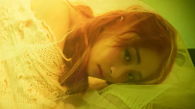 LE SSERAFIM's Yunjin | Album Mudah (Sheer Myrrh Ver.) Shoot 4K kertas dinding